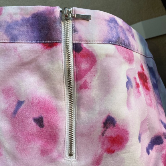 Cutest woman’s skirt with purple and pink colors in a size 6 by Lila Rose. - Picture 4 of 11